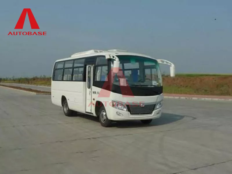 Dongfeng sərnişin məşqçisi